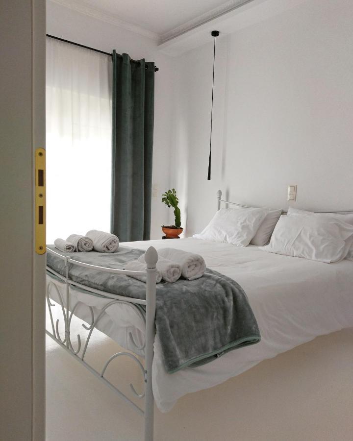 Zen Minimal Luxury Housing Tyros Villa Buitenkant foto